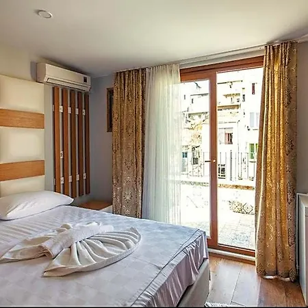 Maduro ホテル 3*